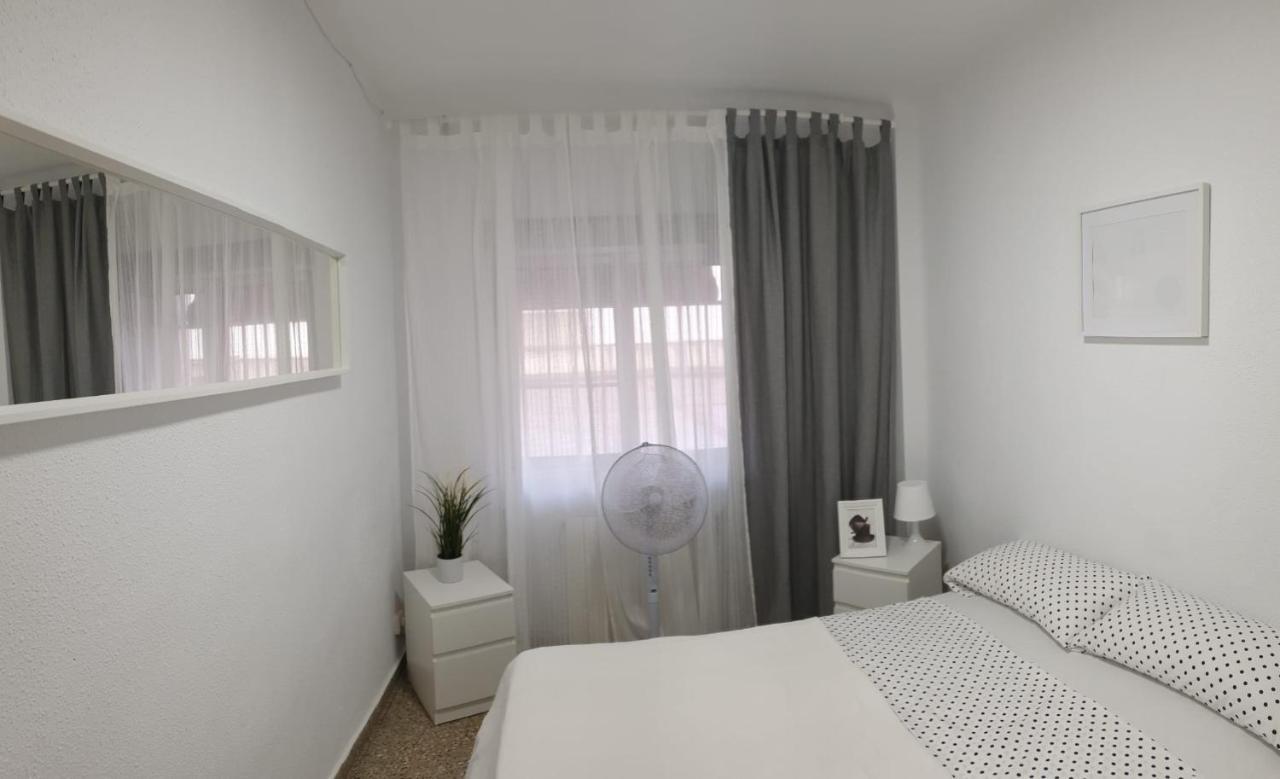 Apartment For 6 People. Valencia Exterior foto