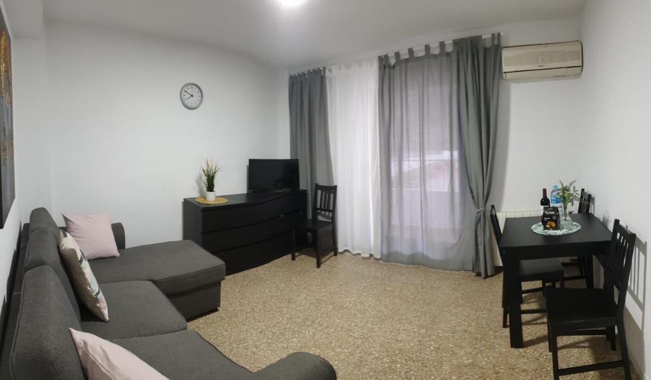 Apartment For 6 People. Valencia Exterior foto